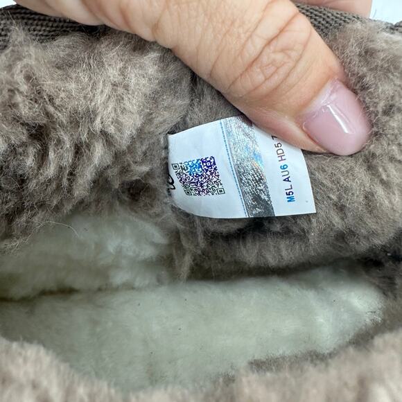 UGG Classic Ultra Mini New Heights Boots Chestnut Womens Size 10 Platform - Picture 9 of 10